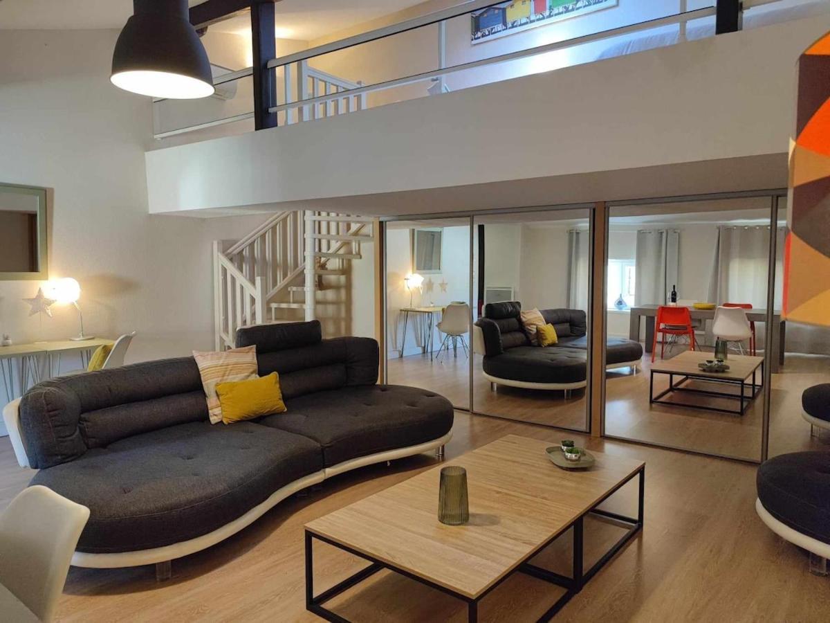 Appartamento Charme De Victor Conciergeriedamecarcas Carcassonne Esterno foto